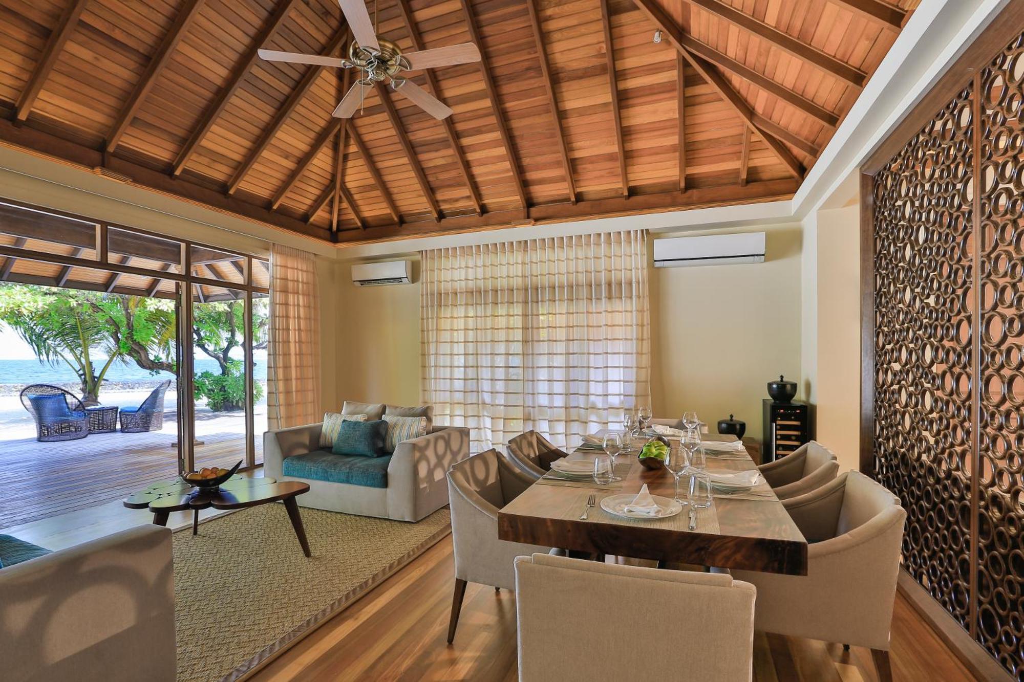 Kurumba Maldives Vihamanaafushi Buitenkant foto Interior of a Beach Villa