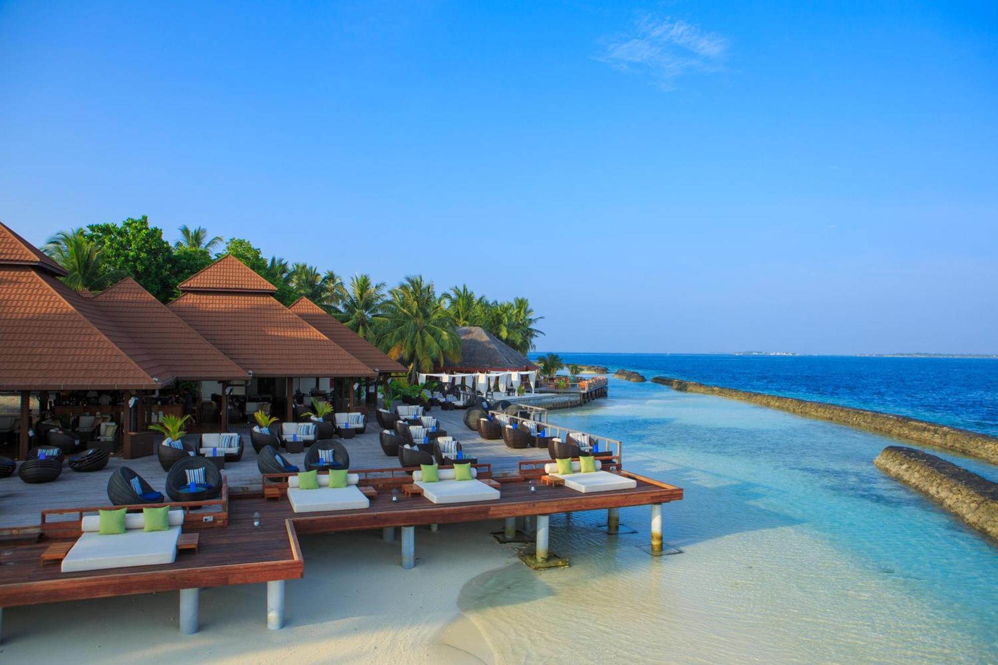 Kurumba Maldives Vihamanaafushi Buitenkant foto The beach at the resort