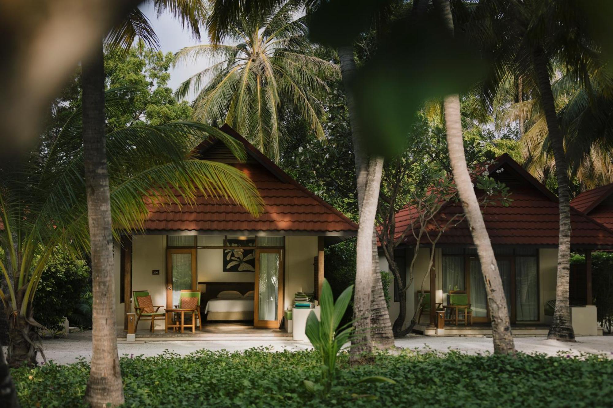 Kurumba Maldives Vihamanaafushi Buitenkant foto A beach villa at the resort