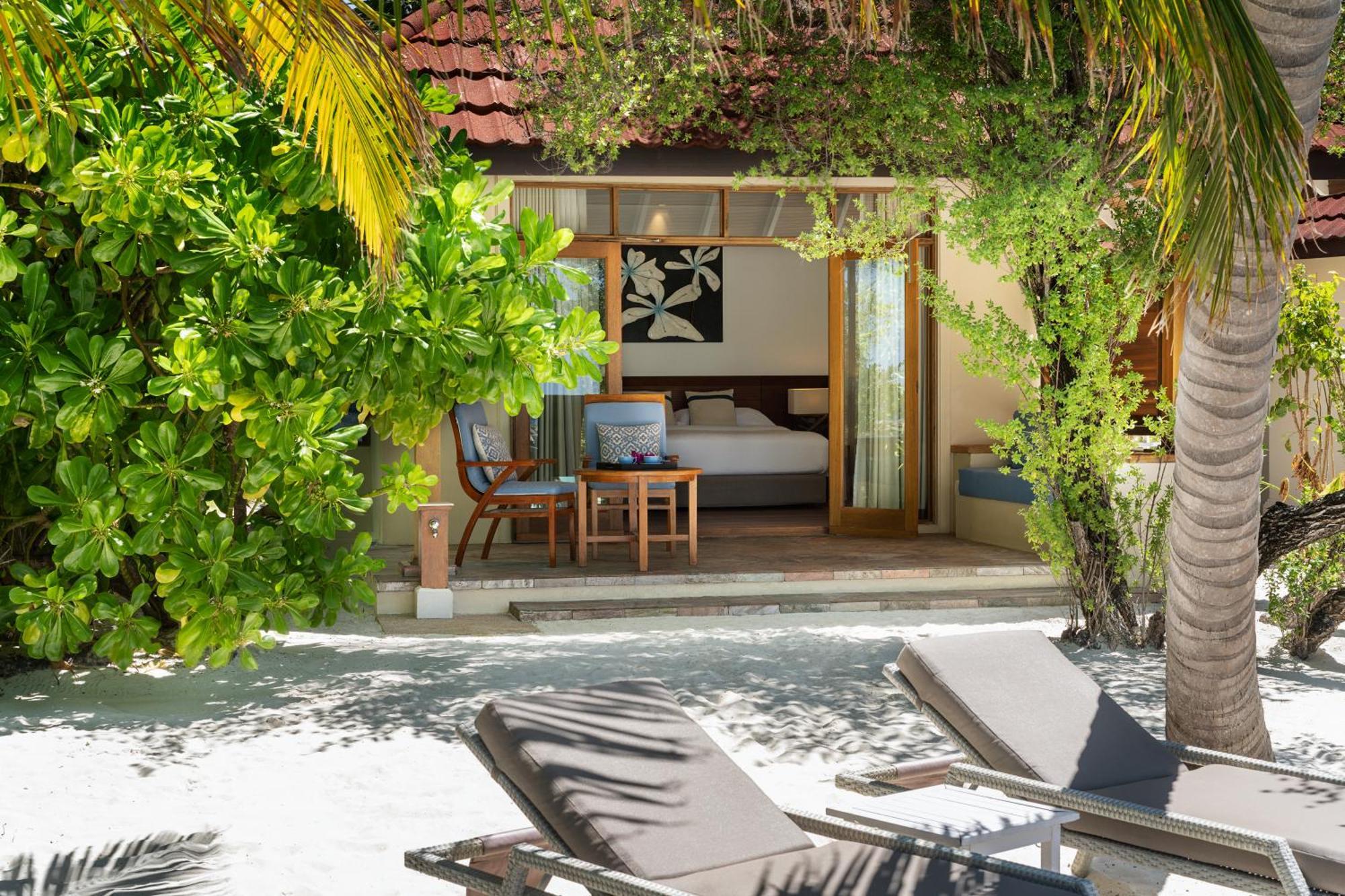 Kurumba Maldives Vihamanaafushi Buitenkant foto Beach villa