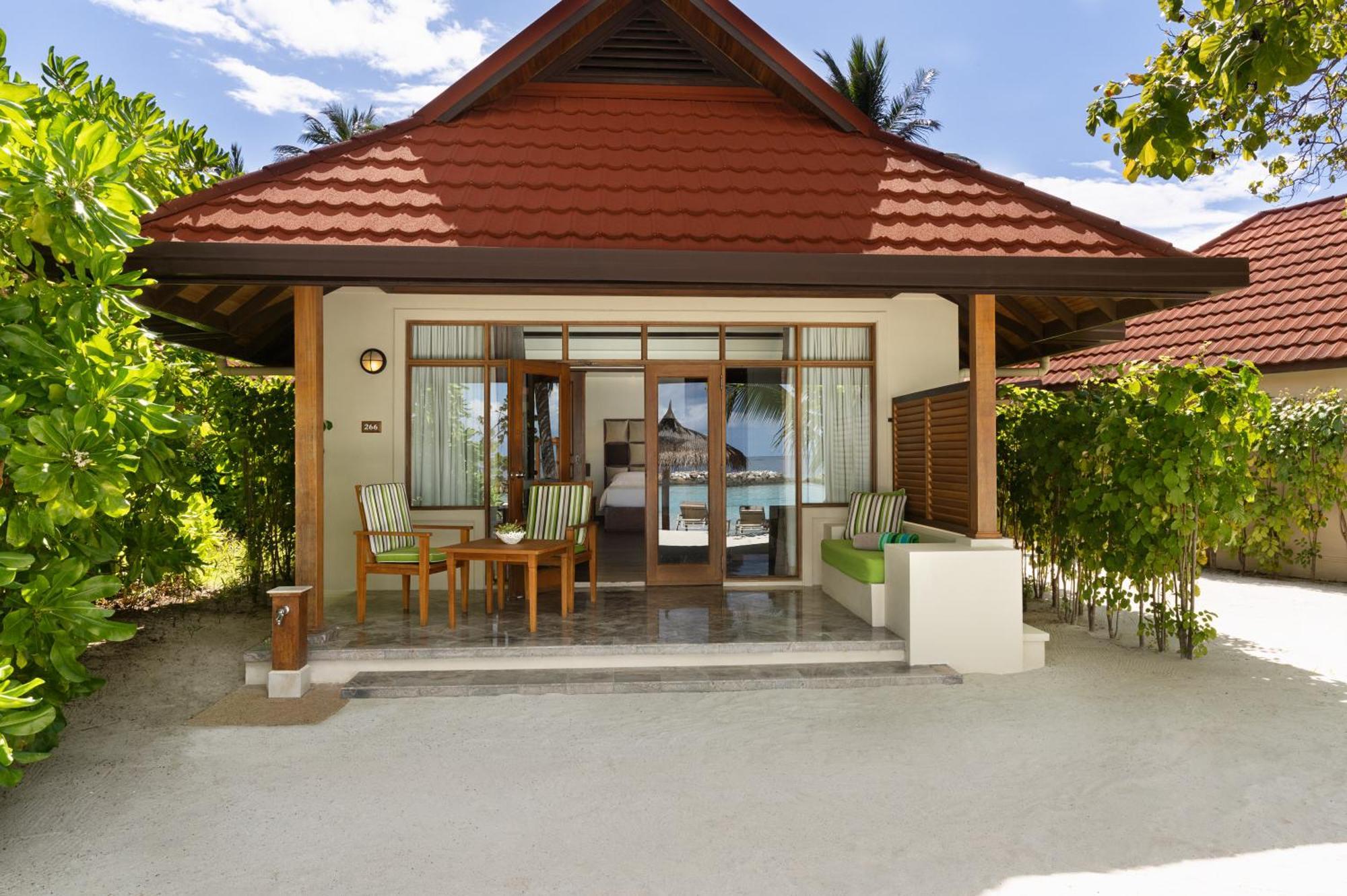 Kurumba Maldives Vihamanaafushi Buitenkant foto Beach Villa