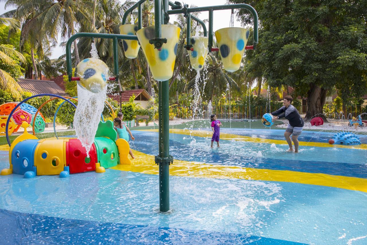 Kurumba Maldives Vihamanaafushi Buitenkant foto Splash Island